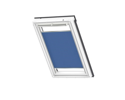 Fenêtre de toit avec store plissé bleu