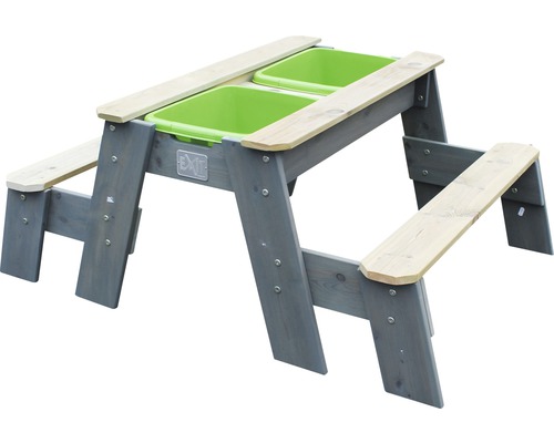 Kindersitzgruppe mit Sandkästen aus Holz