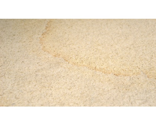 Sol en béton avec tache