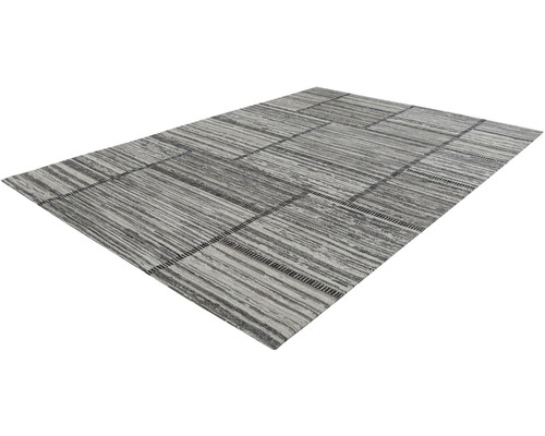 Grauer Teppich mit rechteckigem Muster