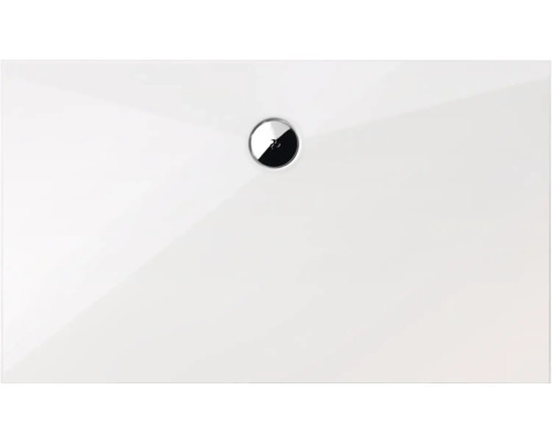 Weisse Duschwanne mit Ablaufgarnitur