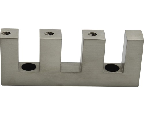 Pièce métallique avec découpes et perçages