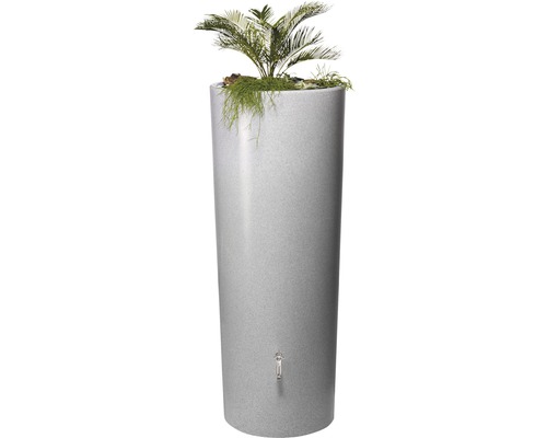 Récupérateur d''eau de pluie en plastique avec robinet et végétation