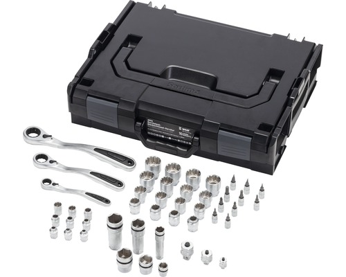 Steckschlüsselsatz mit Knarren, Stecknüssen und Bits in einem schwarzen Koffer