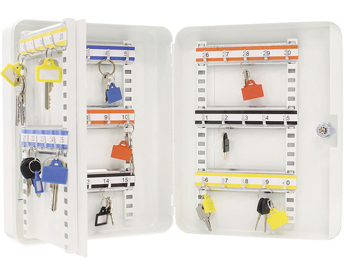 Geöffneter Schlüsselkasten mit Schlüsselanhängern und Schlüssel