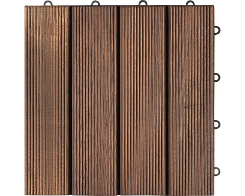 Terrassenfliese aus Holz mit Rillenmuster