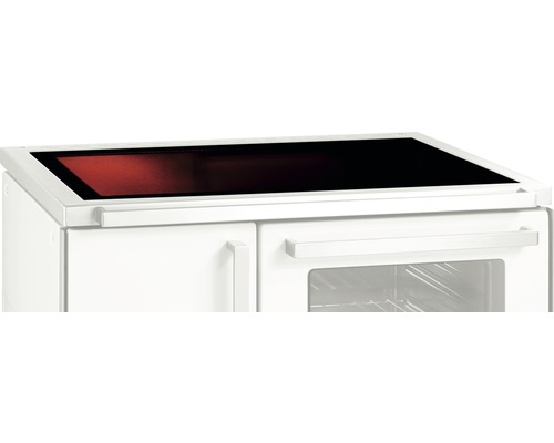 Detailansicht eines Herdes mit Glaskeramikkochfeld