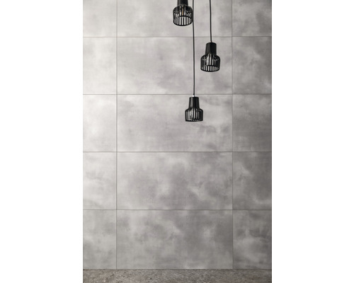 Kunststoffpaneel G x Wall+ Grey Cement 900 x 450 x 5 mm Wandgestaltung mit Fliesen und drei Pendelleuchten