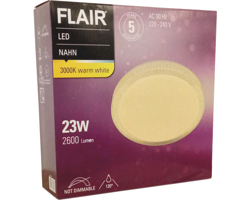 Verpackung einer Flair LED Lampe Nahn mit 23 Watt und 2600 Lumen