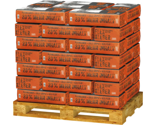 Palette mit Säcken Flexkleber mit der Aufschrift 20 Prozent mehr Inhalt