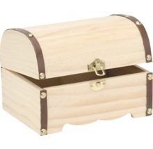 Coffre en bois ouvert avec ferrures et couvercle arrondi