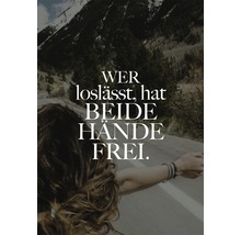 Qui lâche prise a les deux mains libres Écriture devant paysage