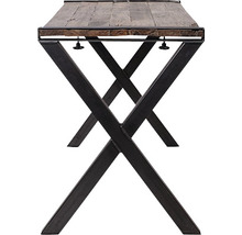 Table avec plateau en bois et piètement en métal en forme de X