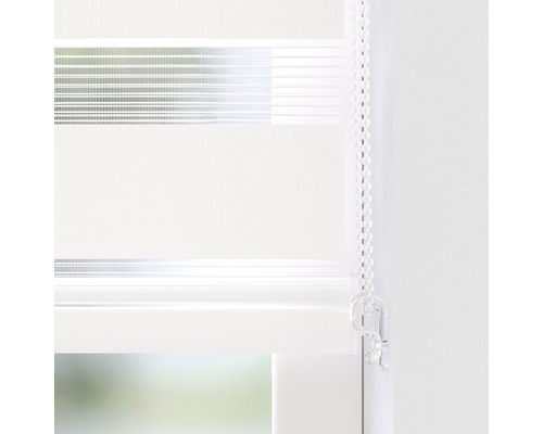 Detailaufnahme eines Doppelrollos mit Kettenzug