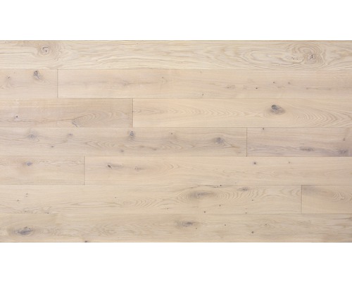 Holzboden aus hellem Eichenholz