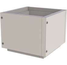 Quadratischer Bausatzkasten mit Schrauben