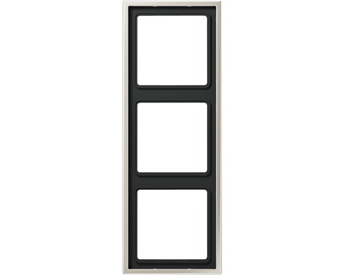 Cadre triple pour interrupteurs et prises