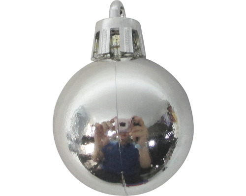 Boule de Noël argentée pour la décoration