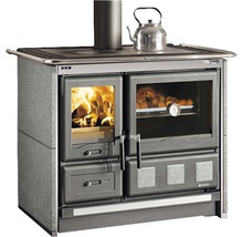 Cuisinière à bois avec four, plaque de cuisson et tuyau de cheminée