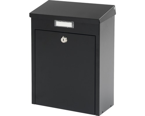 Briefkasten mit Schloss und Namensschild