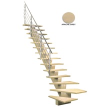 Holztreppe mit Metallgeländer und der Farbton Apache Grey