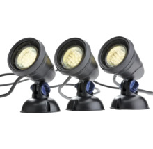 Drei schwarze LED-Gartenstrahler mit Kabel