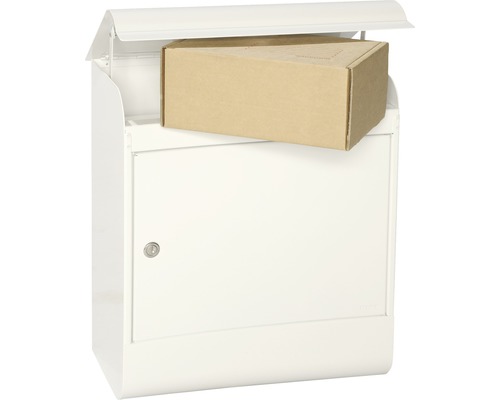 Weißer Paketbriefkasten mit Paket
