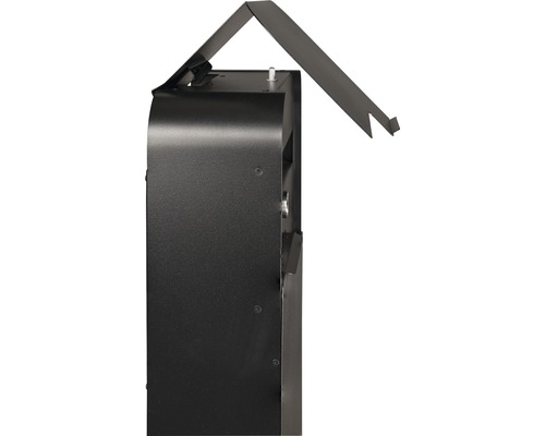 Seitenansicht eines Briefkastens mit geöffnetem Zeitungsfach