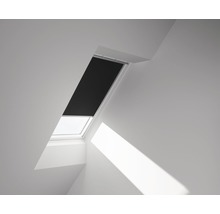 Fenêtre de toit avec store occultant