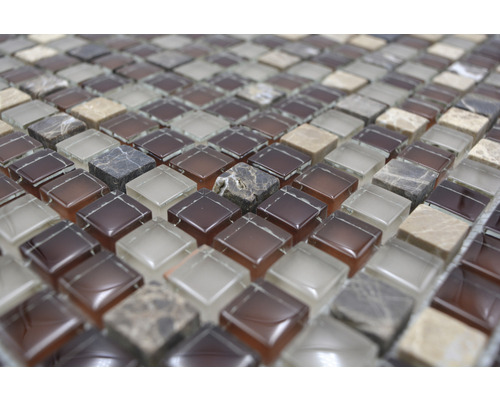 Mosaïque en verre et en pierre, gros plan