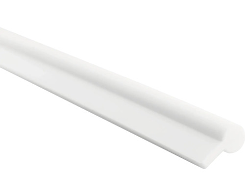 Weisse Sockelleiste aus Kunststoff