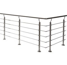 Geländer aus Edelstahl mit horizontalen Drahtseilen