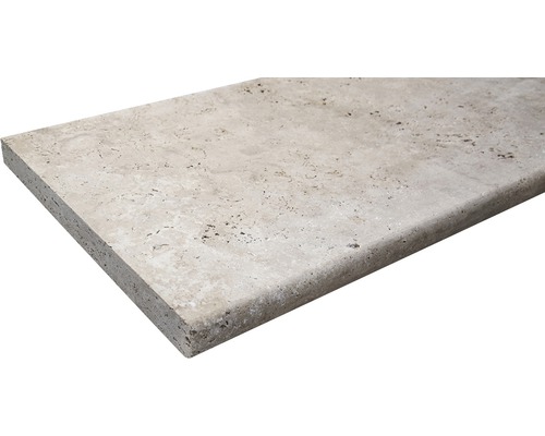 Rebord de fenêtre en travertin