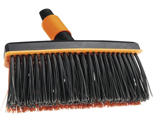 Breiter Besen mit Borsten