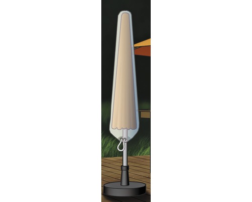 Parasol de jardin fermé avec housse de protection sur une terrasse
