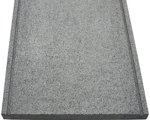 Graue Terrassenplatte aus Stein
