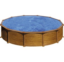 Achteckiger Holzpool mit Wasser