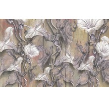 Tapete mit Blumenmuster auf Holzhintergrund