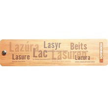 Holzbrett mit dem Schriftzug Lasur in verschiedenen Sprachen und dem Hornbach Logo