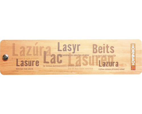 Planche en bois avec le mot lasure écrit dans différentes langues et le logo Hornbach