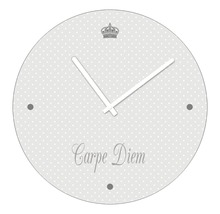 Wanduhr mit Krone, Punkten und Carpe Diem Schriftzug