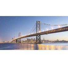 Ansicht der beleuchteten San Francisco-Oakland Bay Bridge bei Dämmerung