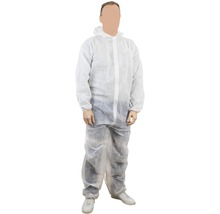 Combinaison de protection intégrale avec capuche