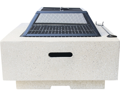 Feuerstelle mit Funkenschutzgitter und Tragegriffen