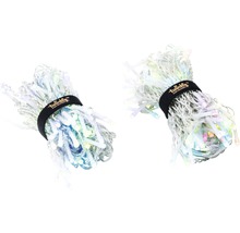 Deux guirlandes lumineuses attachées avec le logo Twinkly