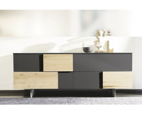 Anrichte mit Schubladen im modernen Design