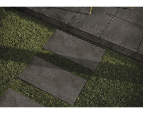 Dalle de terrasse FLAIRSTONE en grès cérame fin Urban Night Rust bords rectifiés 120 x 60 x 2 cm