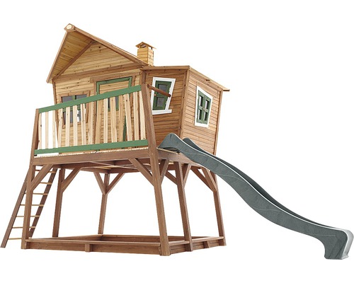 Maisonnette en bois avec toboggan et bac à sable