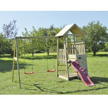 Aire de jeux en bois avec balançoires, toboggan et mur d''escalade dans le jardin