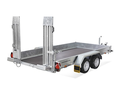 Remorque à deux essieux avec rampes d''accès pour le transport